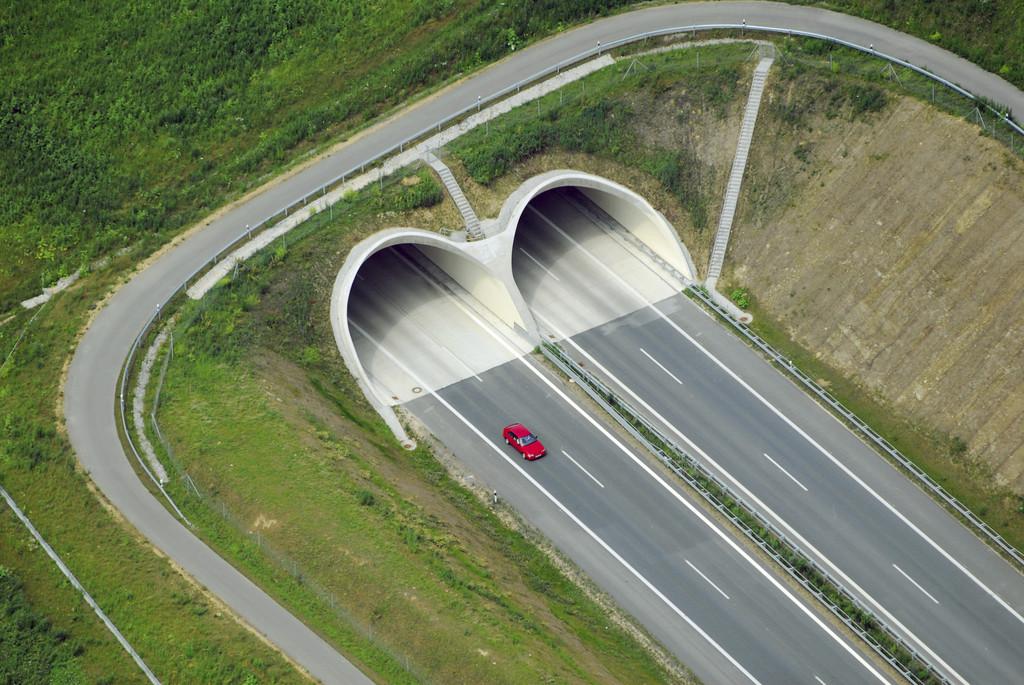 高速公路隧道有線廣播系統設計